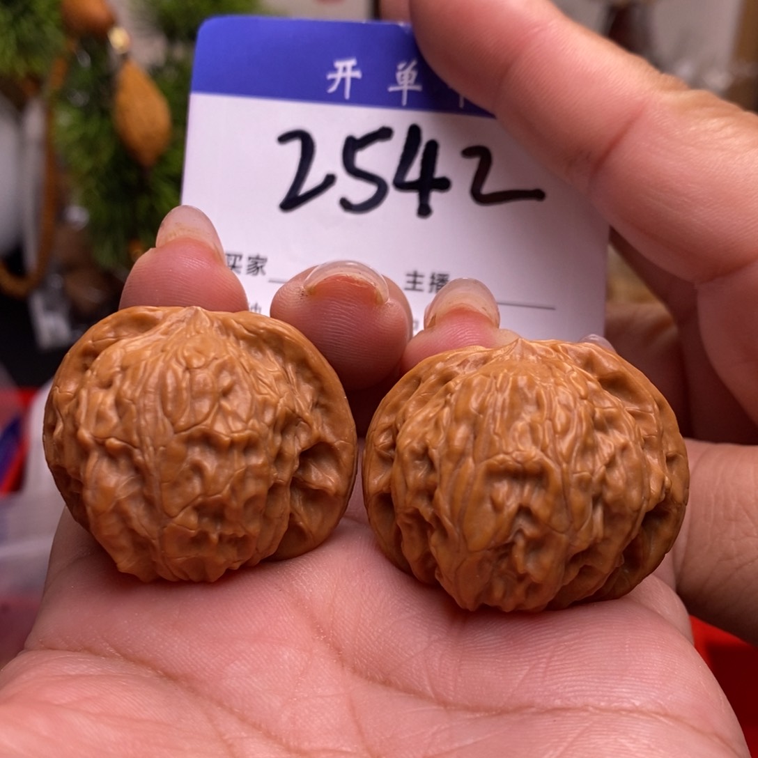 桃核吊坠磨盘。边36。丹。全品