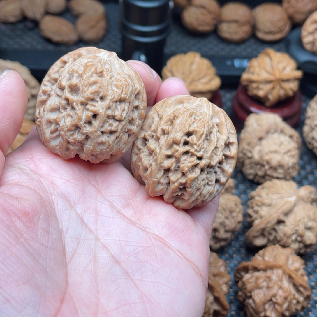 文玩核桃吊坠38尺西北将军榜