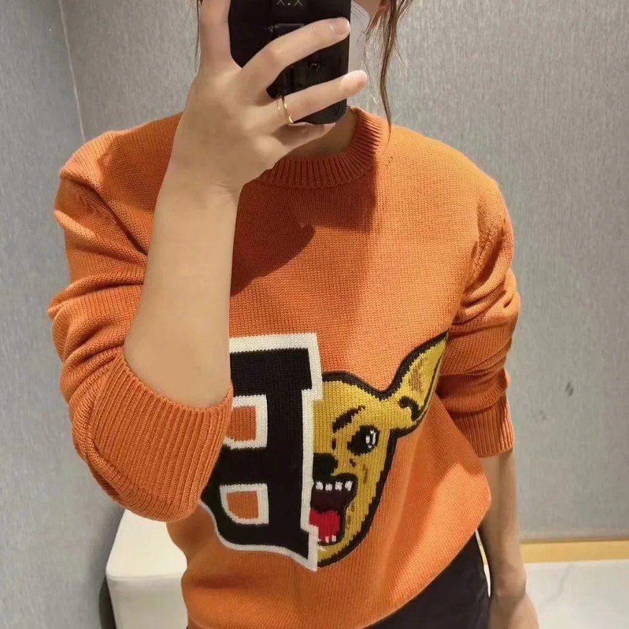 99新 BURBERRY/博柏利 Y3058 男女同款针织上衣 S码