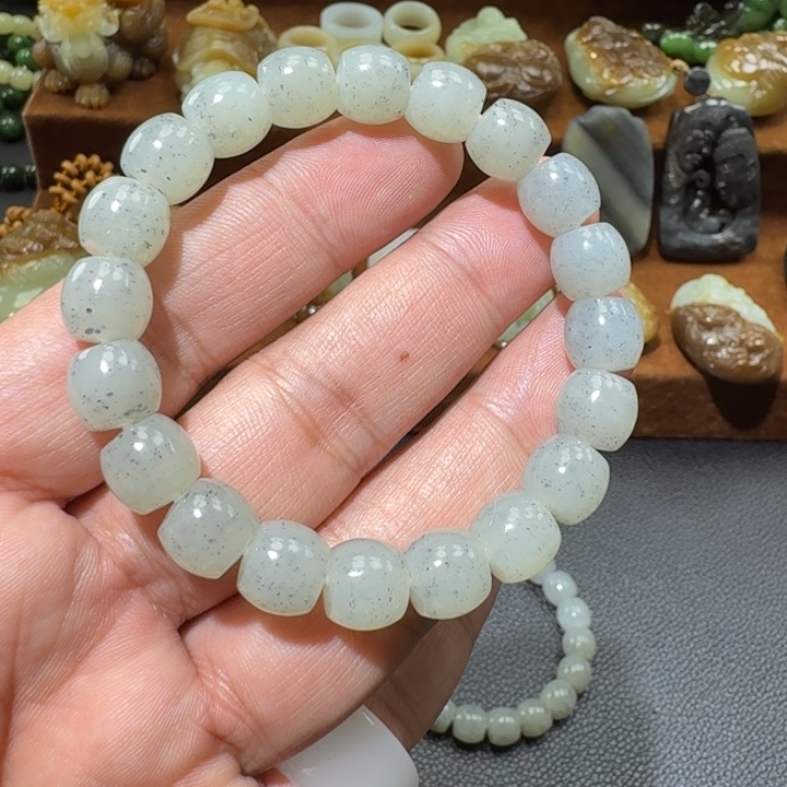 和田玉未镶嵌手链