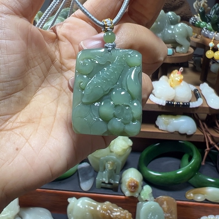 未镶嵌和田玉挂件