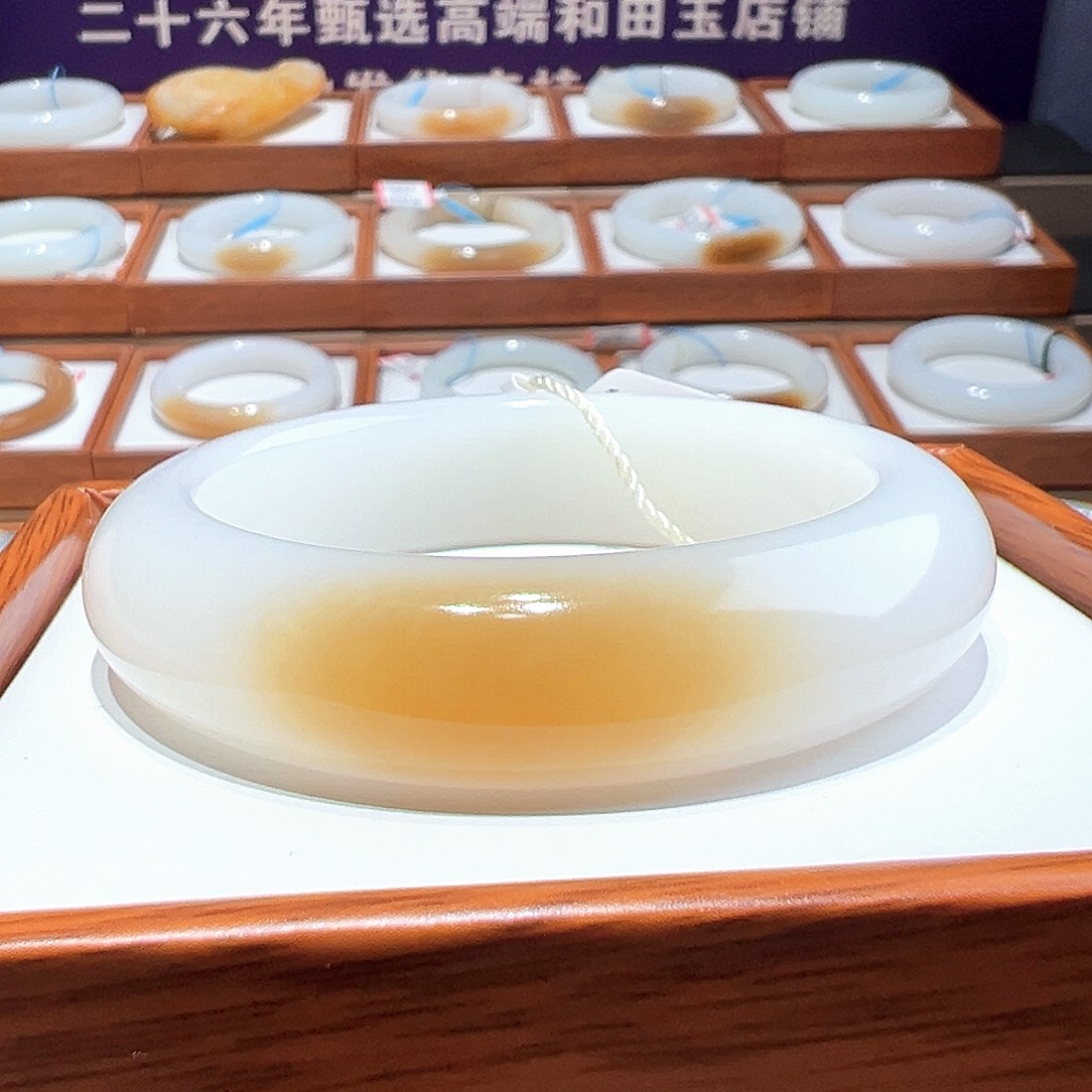 和田玉手镯51/52未镶嵌