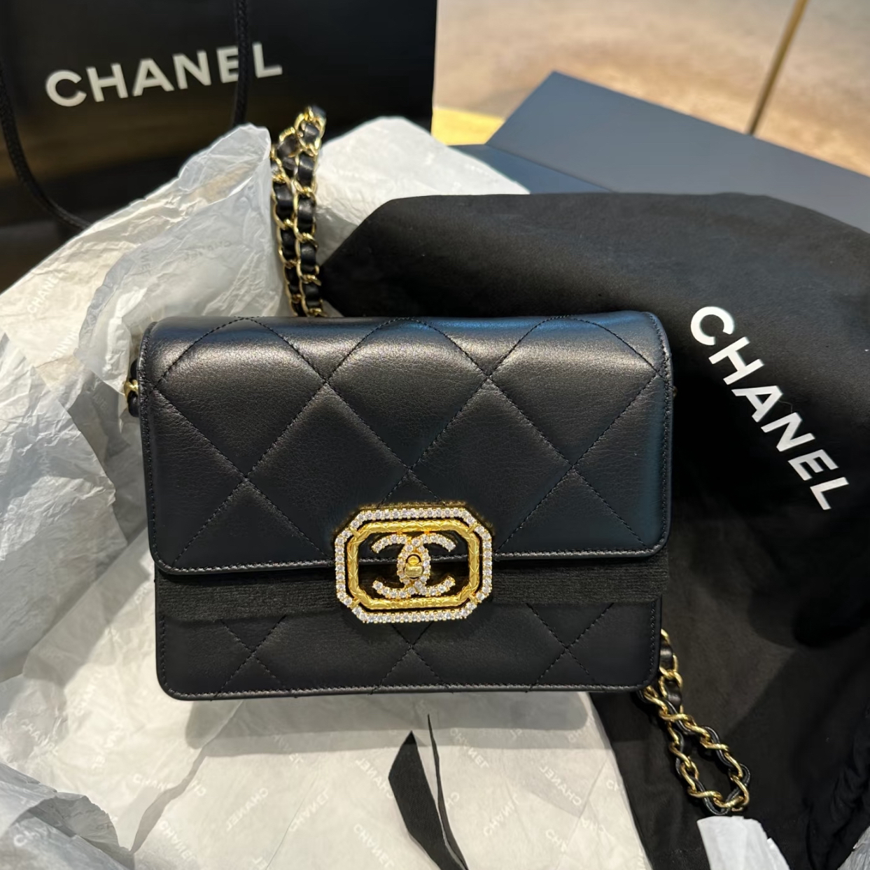 99新 Chanel/香奈儿 多多奢品/香奈儿黑金23C钻石方糖斜挎包/99新