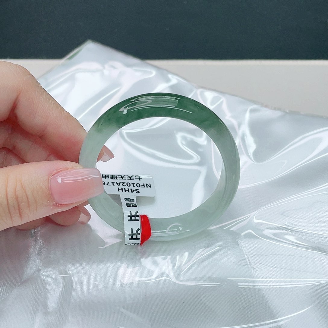 翡翠手镯未镶嵌贵妃51.6