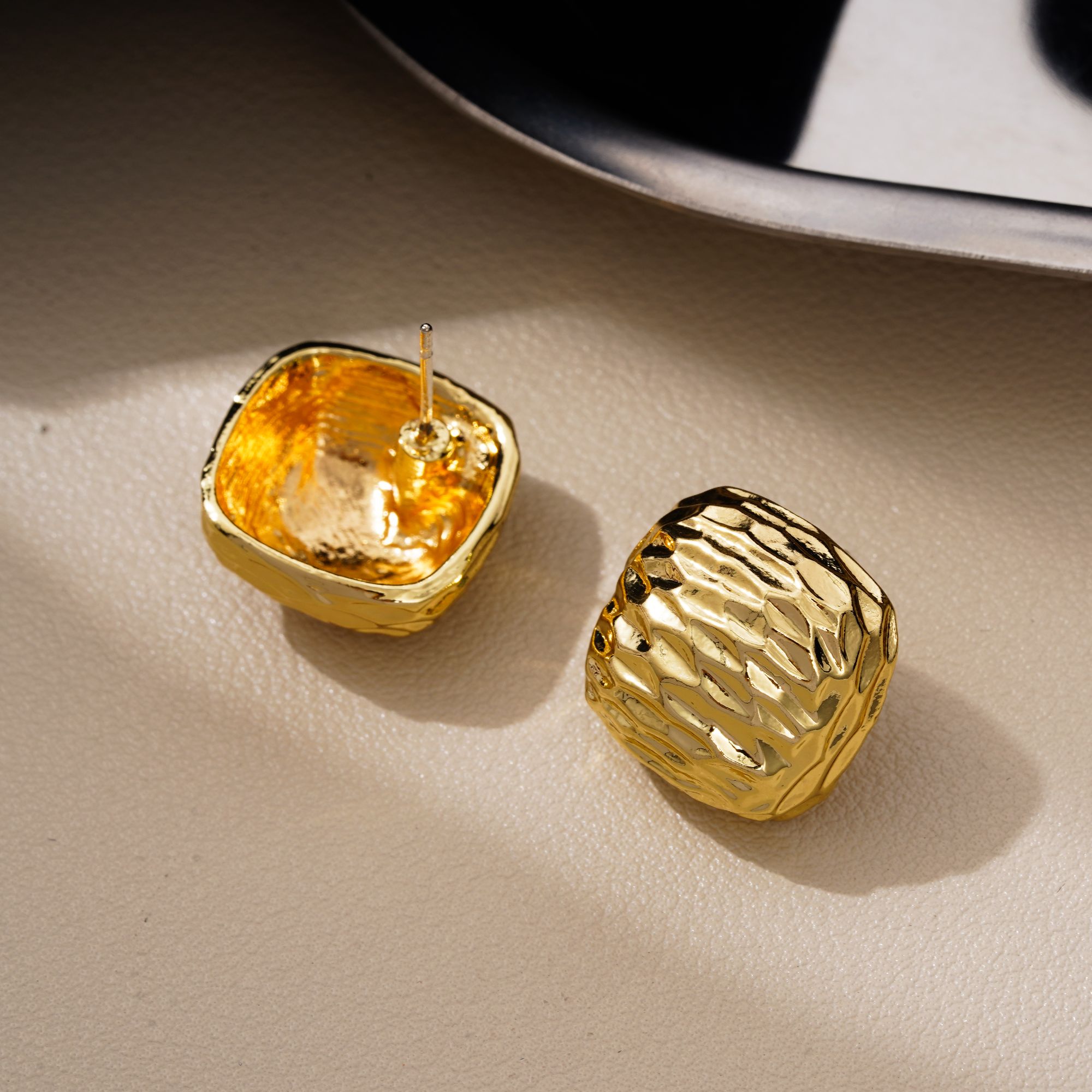 铜合金耳饰 欧美耳钉女耳饰冷淡风金色欧若精灵风耳饰N3055A1