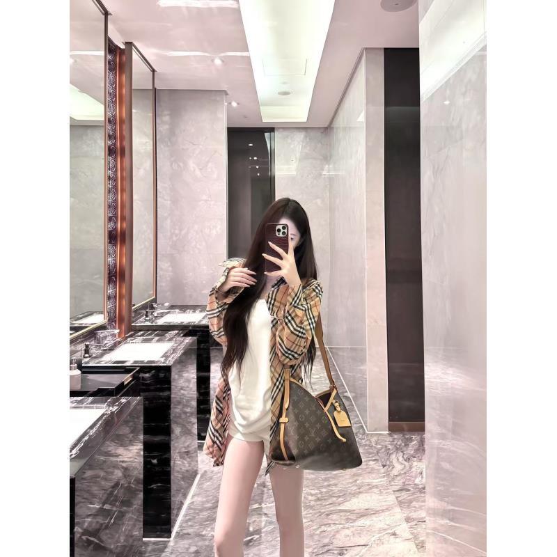 【TTONG】经典格纹尖领时尚百搭长袖衬衫（259）