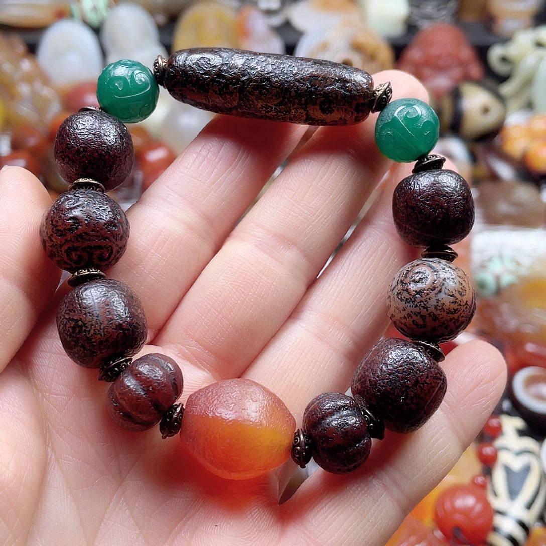 玛瑙/玉髓挂件未镶嵌