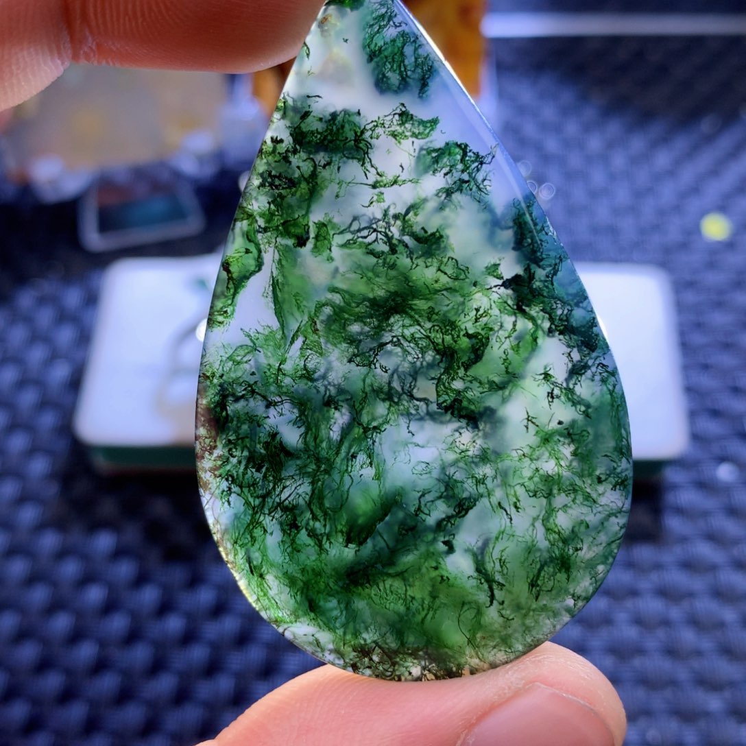 未镶嵌颈饰玛瑙/玉髓@*月