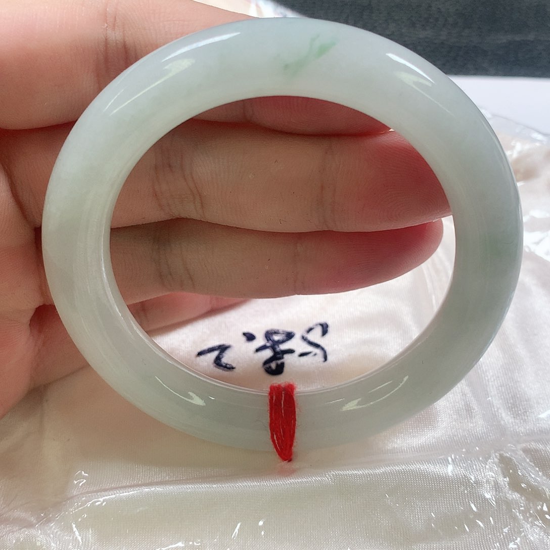 未镶嵌手镯（圆镯）翡翠366号