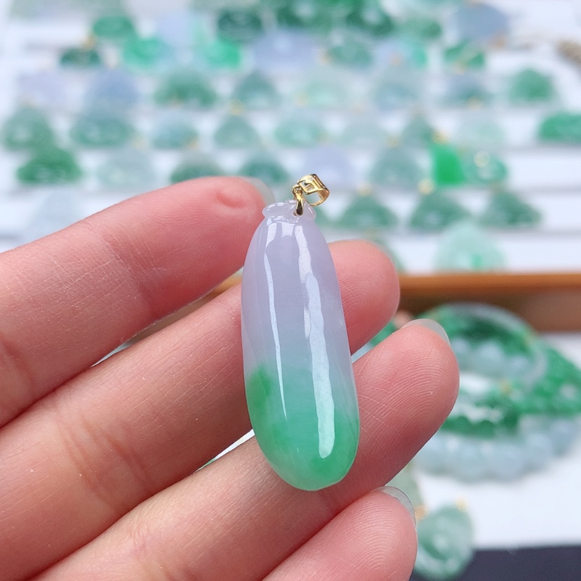 【闪购商品】翡翠吊坠(赠链)18K金镶嵌