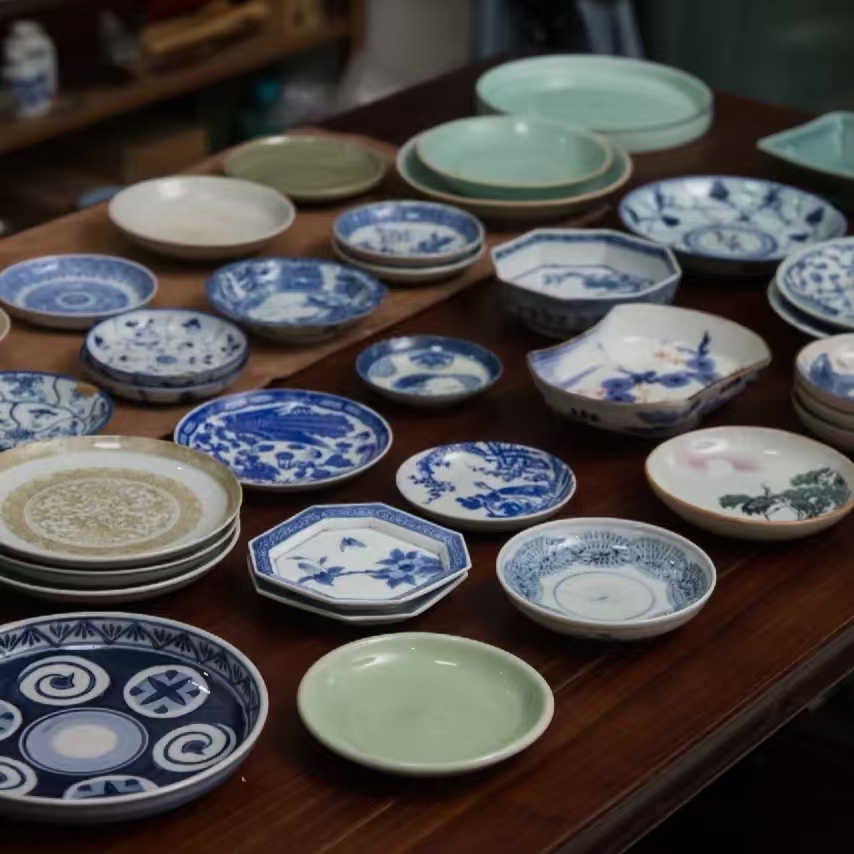 青花碟花形釉下彩家用中式青瓷茶托工艺品