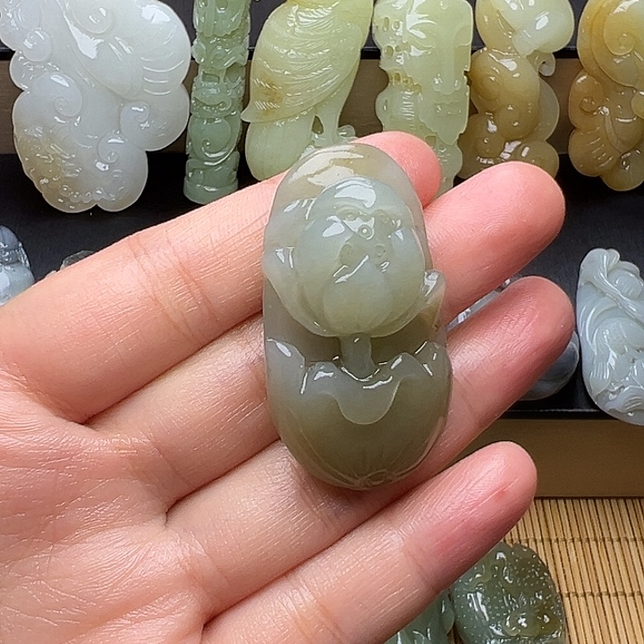 未镶嵌和田玉挂件