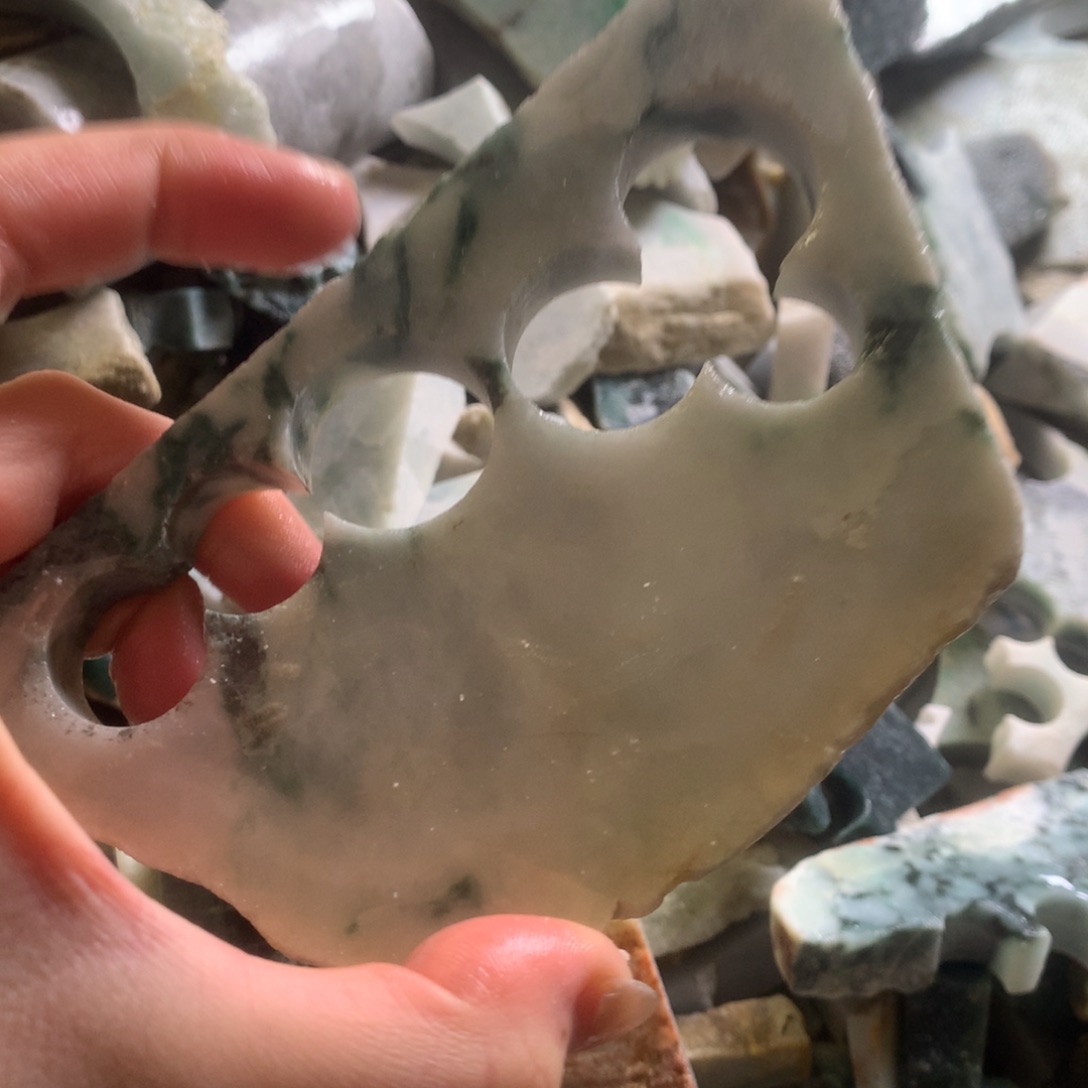 翡翠颈饰未镶嵌缅甸翡翠