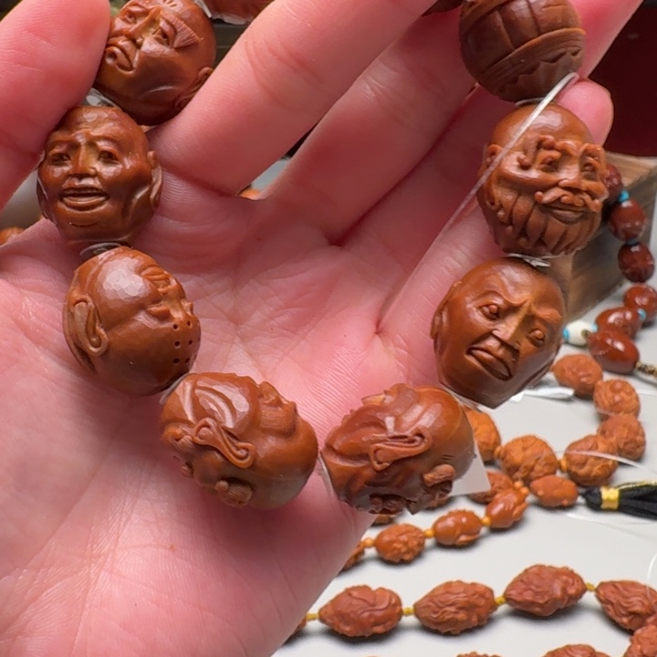 飞***。手串/手链橄榄核罗汉