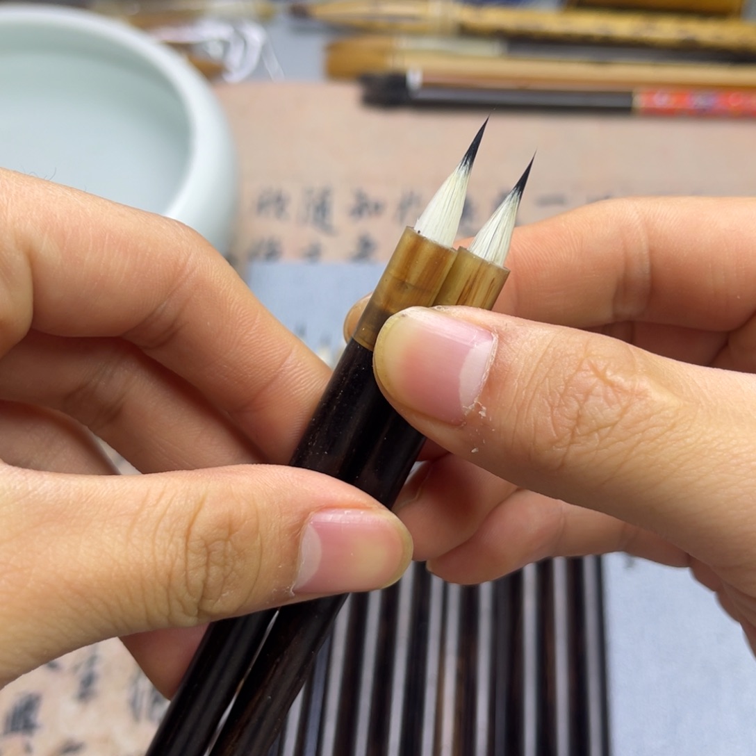 两支纯毛料紫羊小楷福利