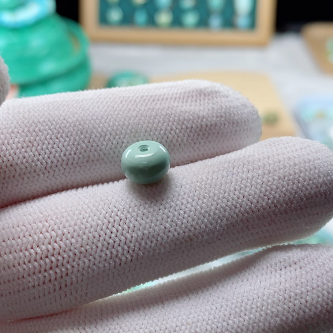 南红玛瑙颈饰未镶嵌