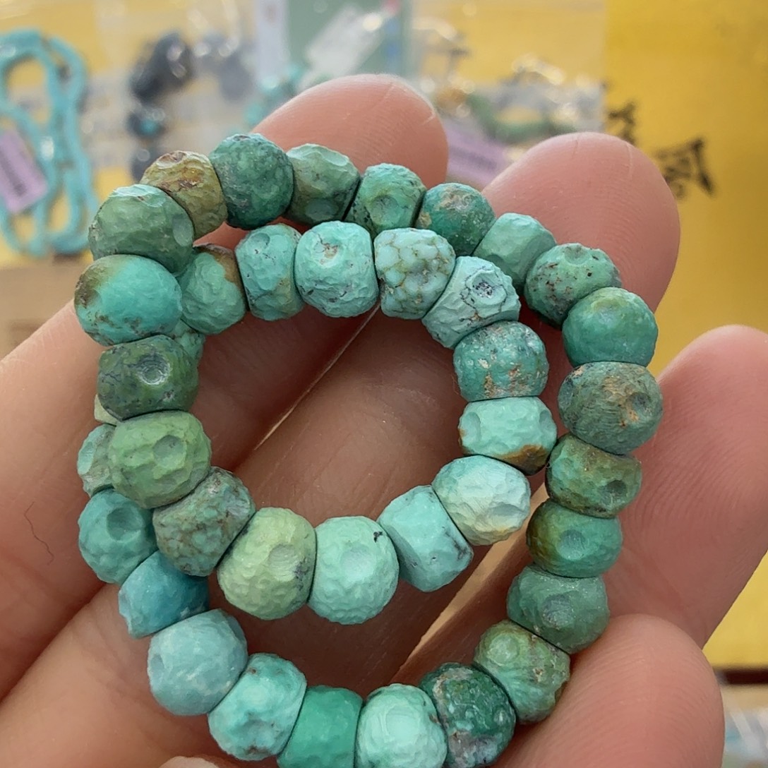 绿松石未镶嵌珠宝奇石