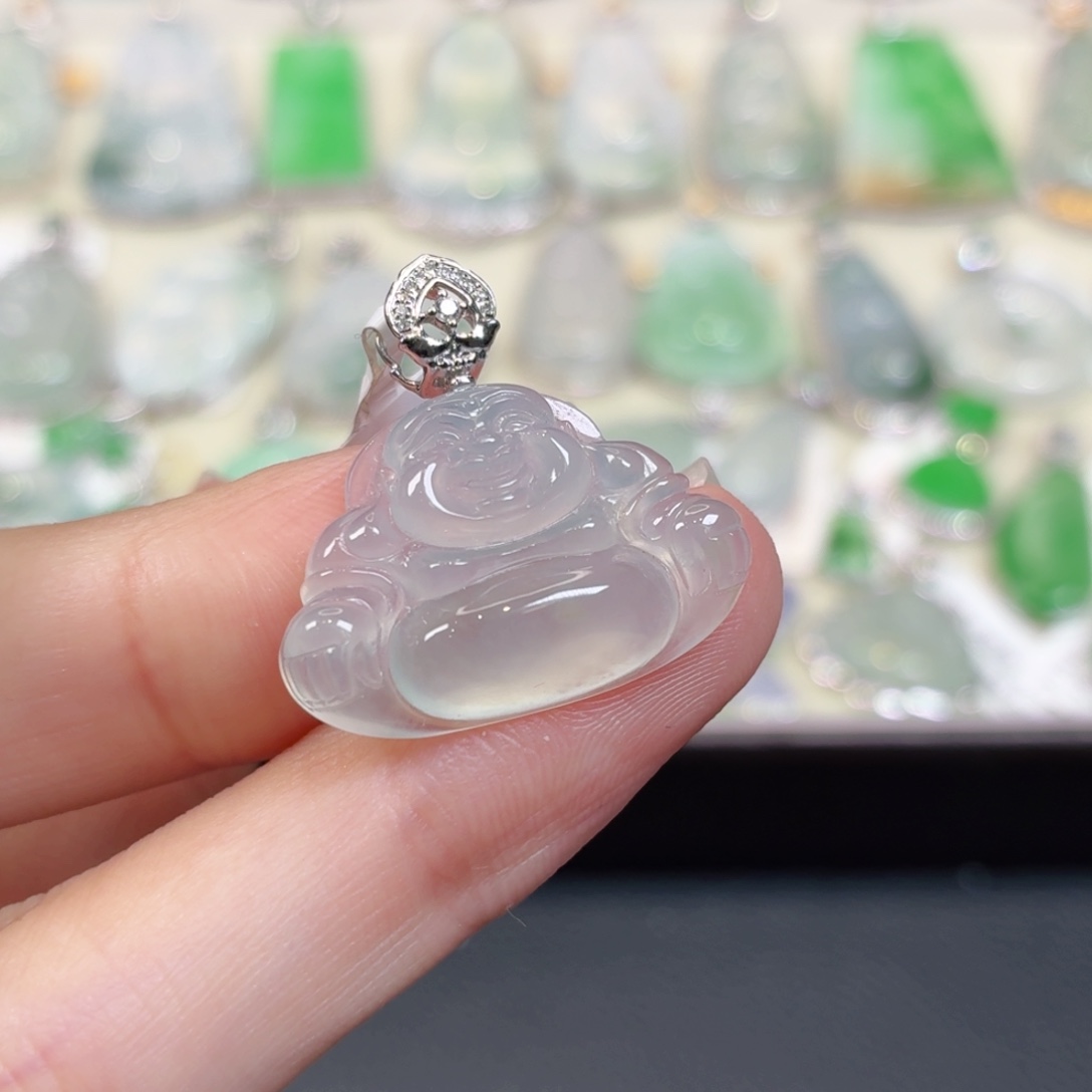 颈饰18K金镶嵌翡翠