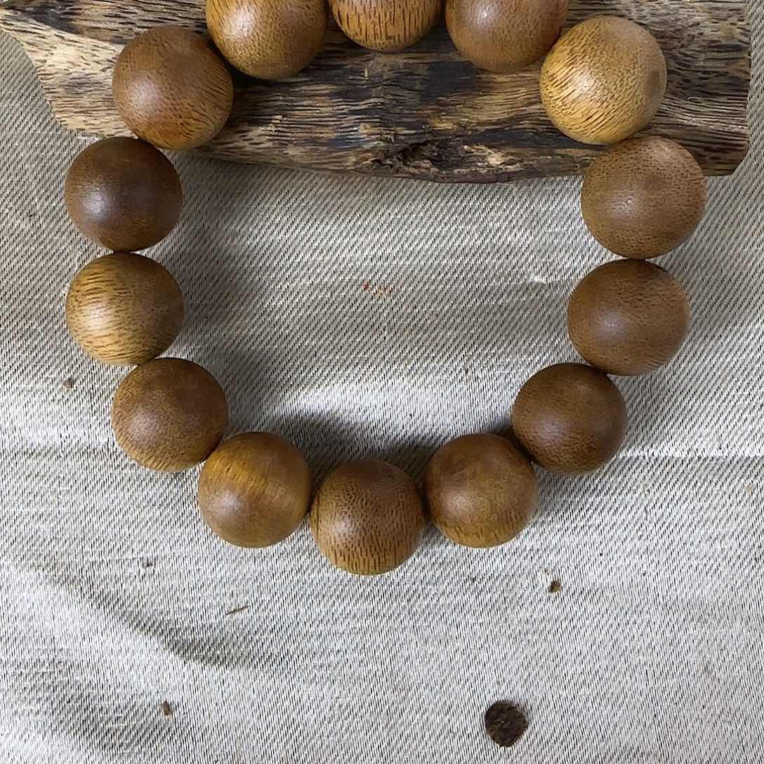 沉香沉香碎屑勾丝➕白棋金丝油16圆珠单圈沉39克