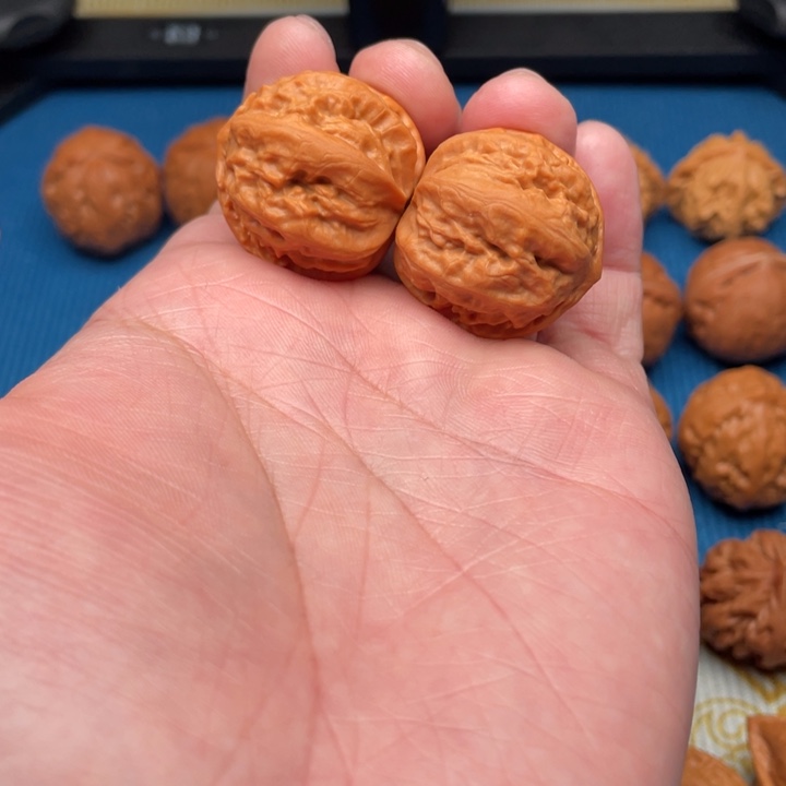 文玩核桃把件小霸王龙