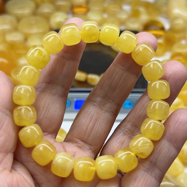 琥珀（矿物珀）手串未镶嵌