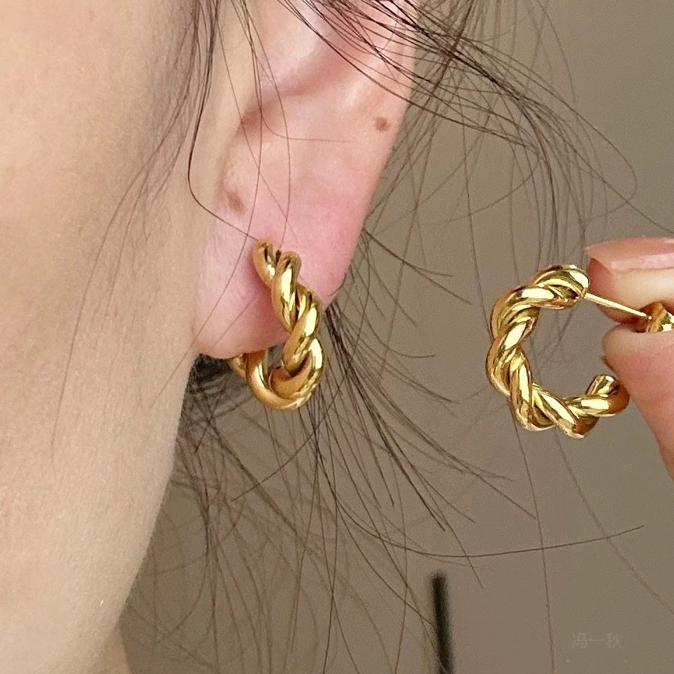钛钢耳饰 小巧金色麻花耳圈掉色耳环女耳饰耳环小众设计感 高级