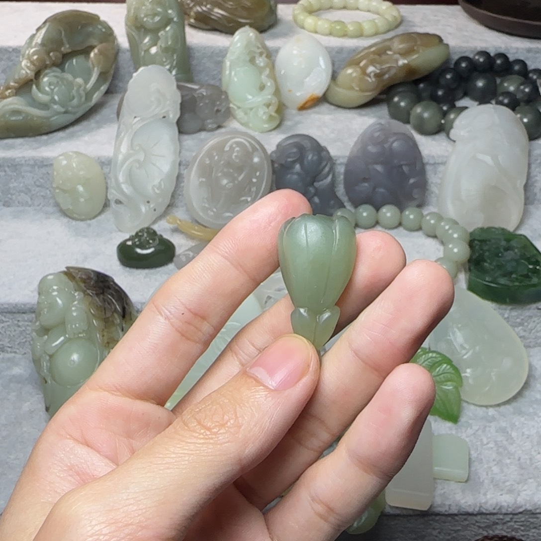 和田玉未镶嵌挂件