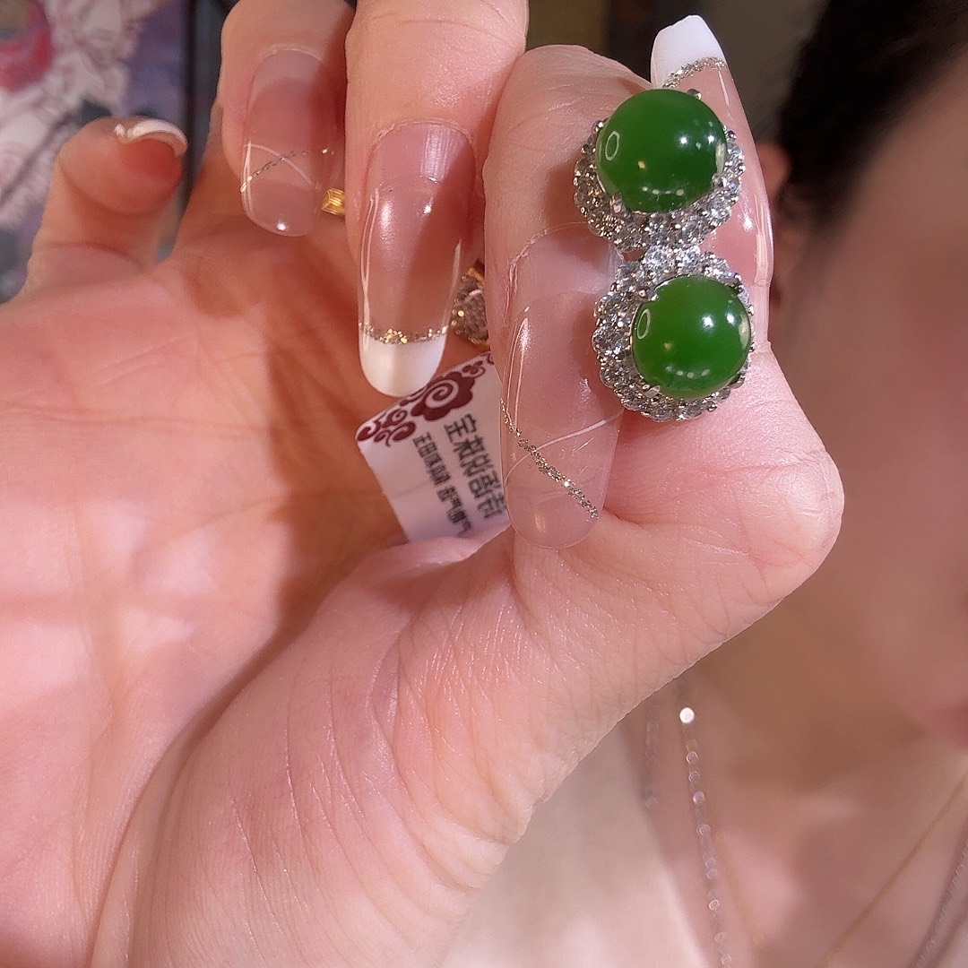 和田玉银S925镶嵌耳饰