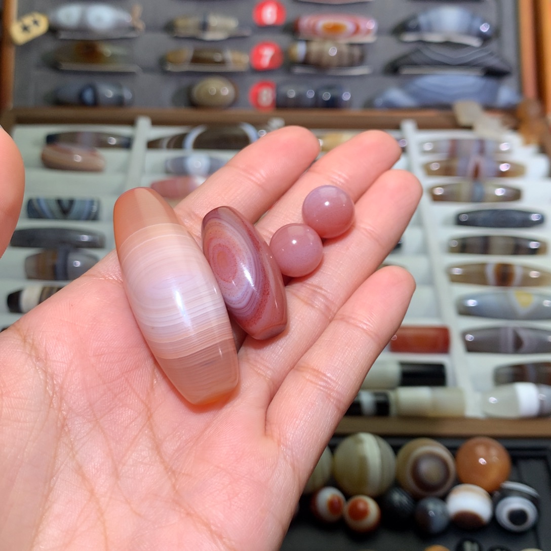 翡***翠玛瑙/玉髓未镶嵌颈饰