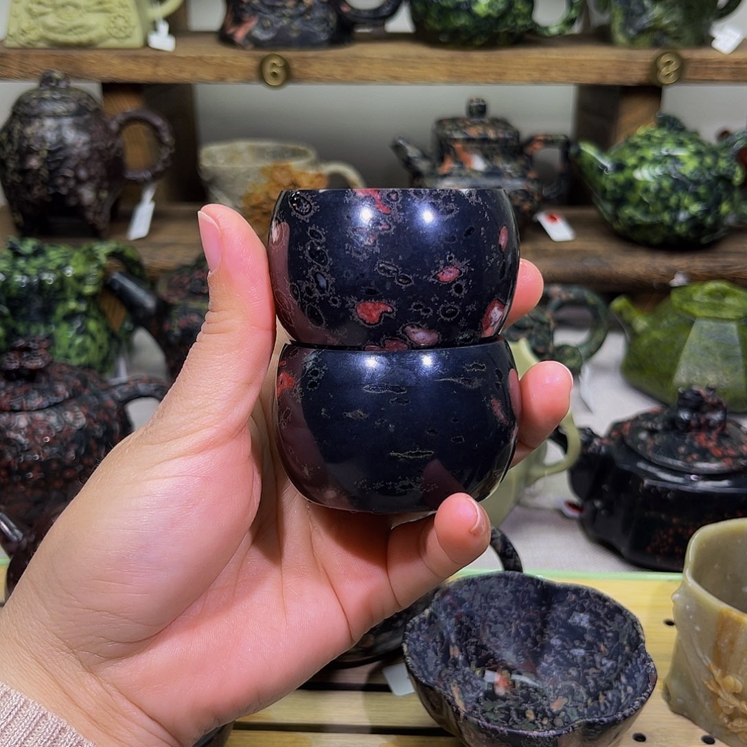 开**乐梅花石安山玉茶杯50cc