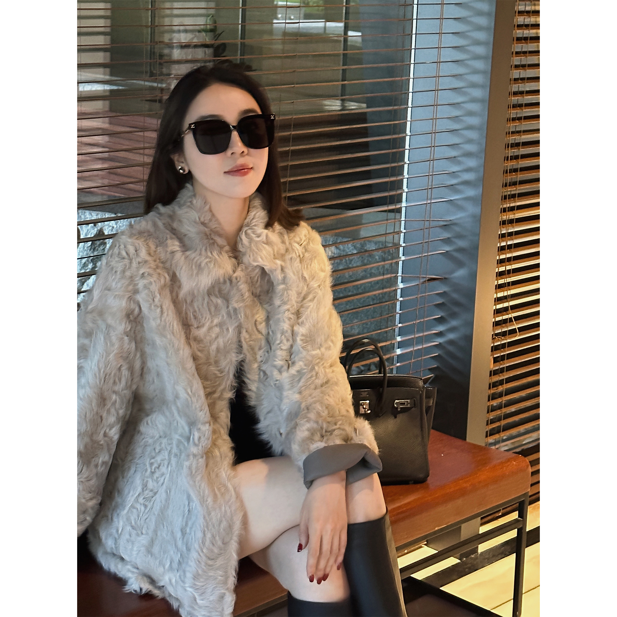JESSICA WU雍容奢华~云境暖域皮毛一体翻领廓序中长款外套