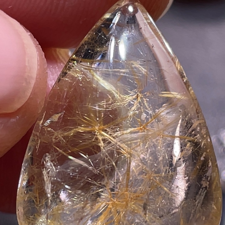 实***意发晶颈饰未镶嵌钛