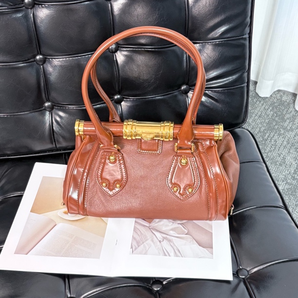 95新 Celine/思琳 金棕Blason单肩圆筒包 3q