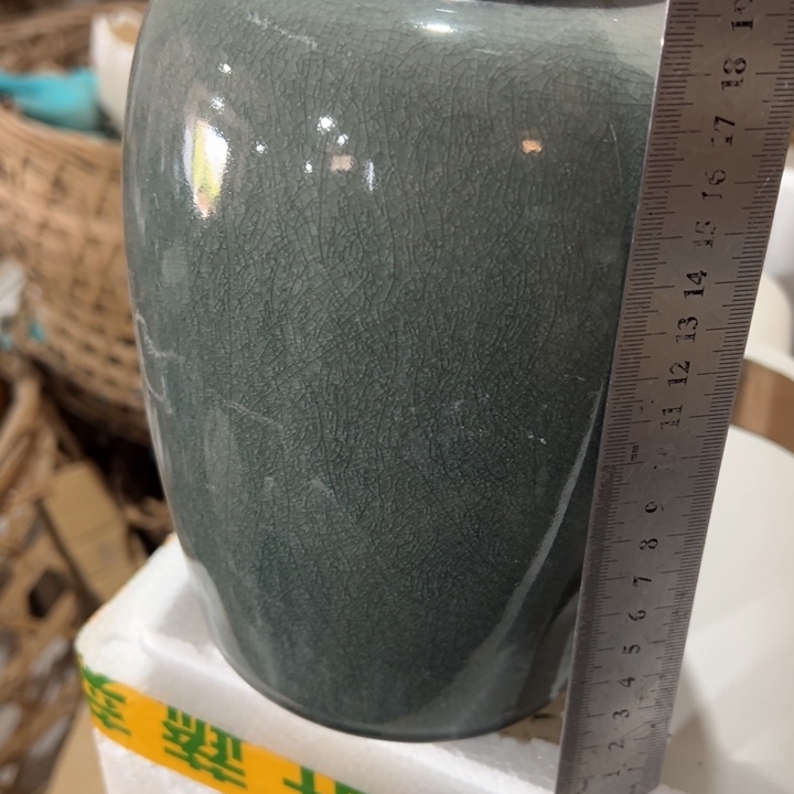 陶瓷花瓶摆件外贸出口（微瑕）