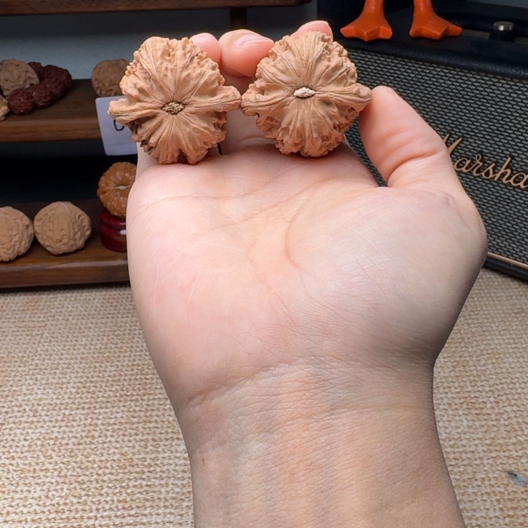 文玩核桃把件4227闷白