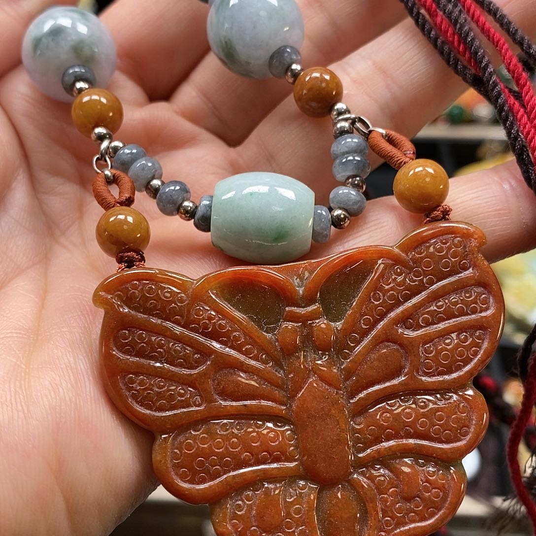 翡翠颈饰未镶嵌翡翠