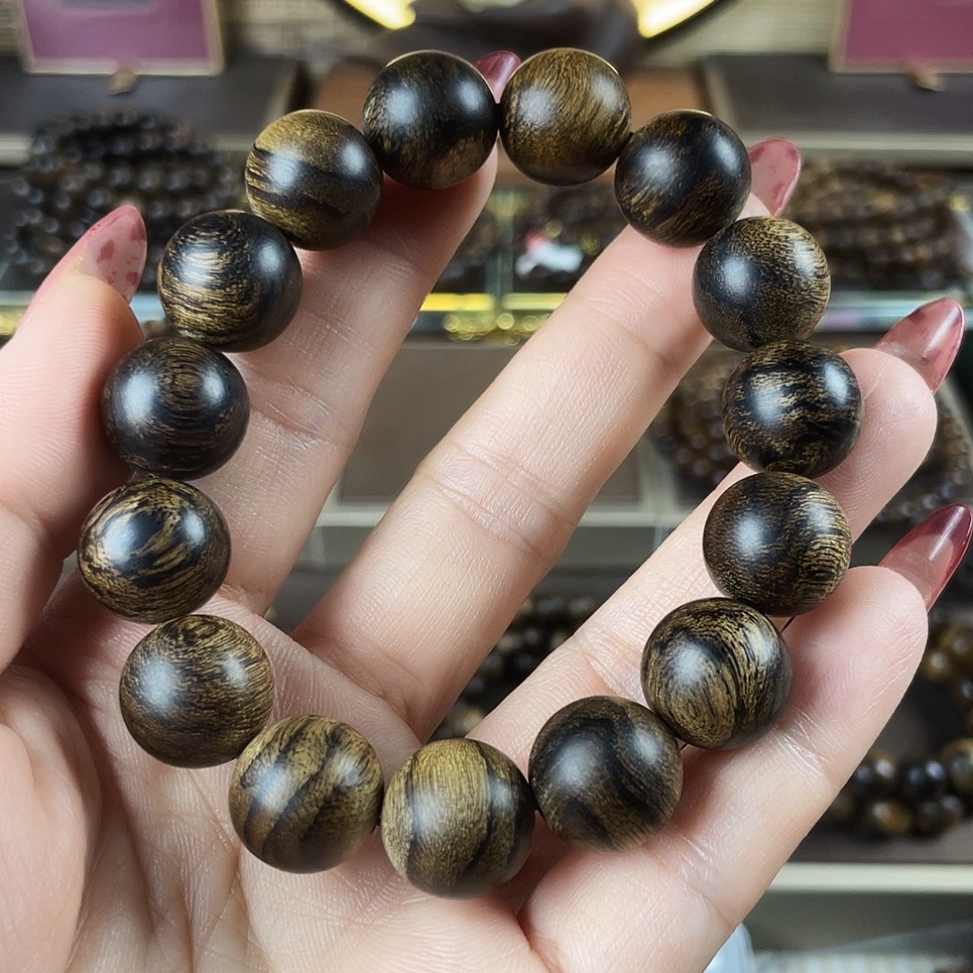 请***仔沉香手串越南芽庄老白棋玉化老料瘤疤虎斑1.4