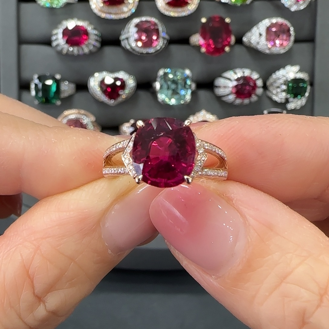 碧玺18K金镶嵌戒指3.41ct