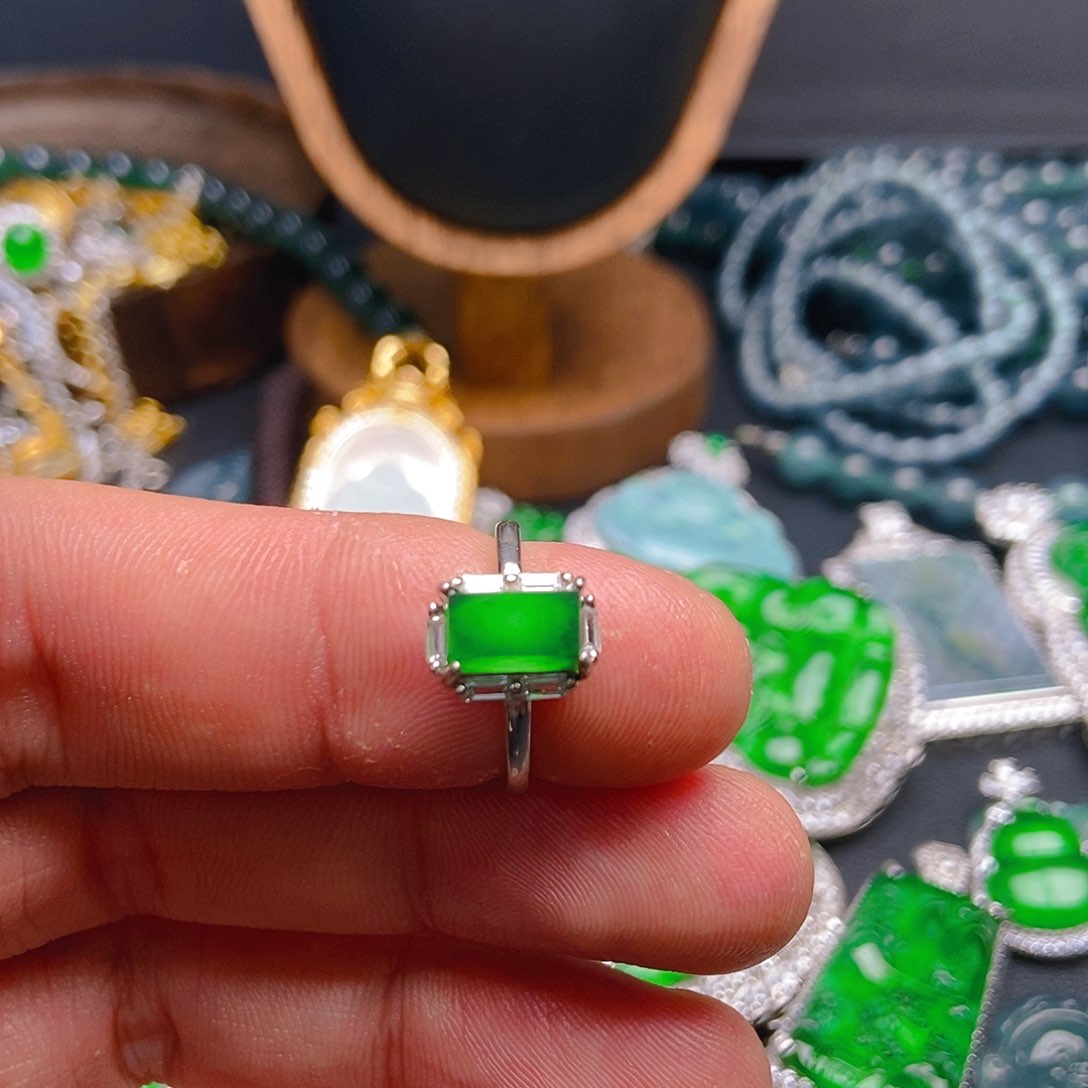 翡翠戒指银S925镶嵌460戒指