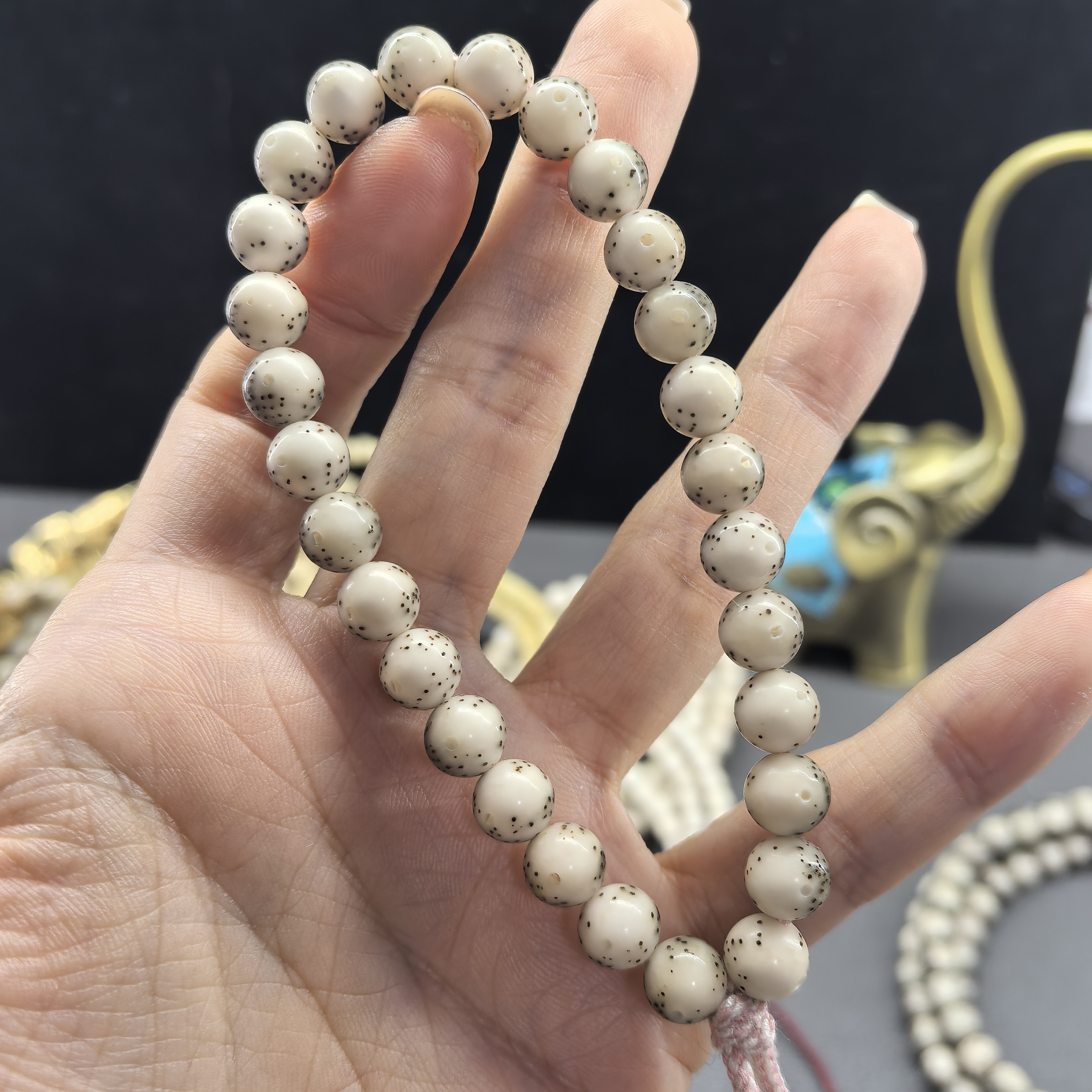 海南原生态石玉料星月菩提大留白圆珠手持