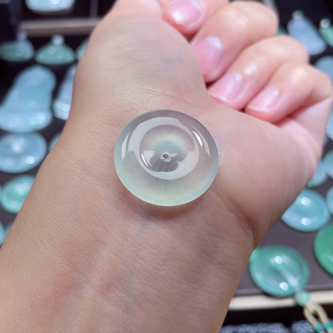 颈饰未镶嵌翡翠扣子