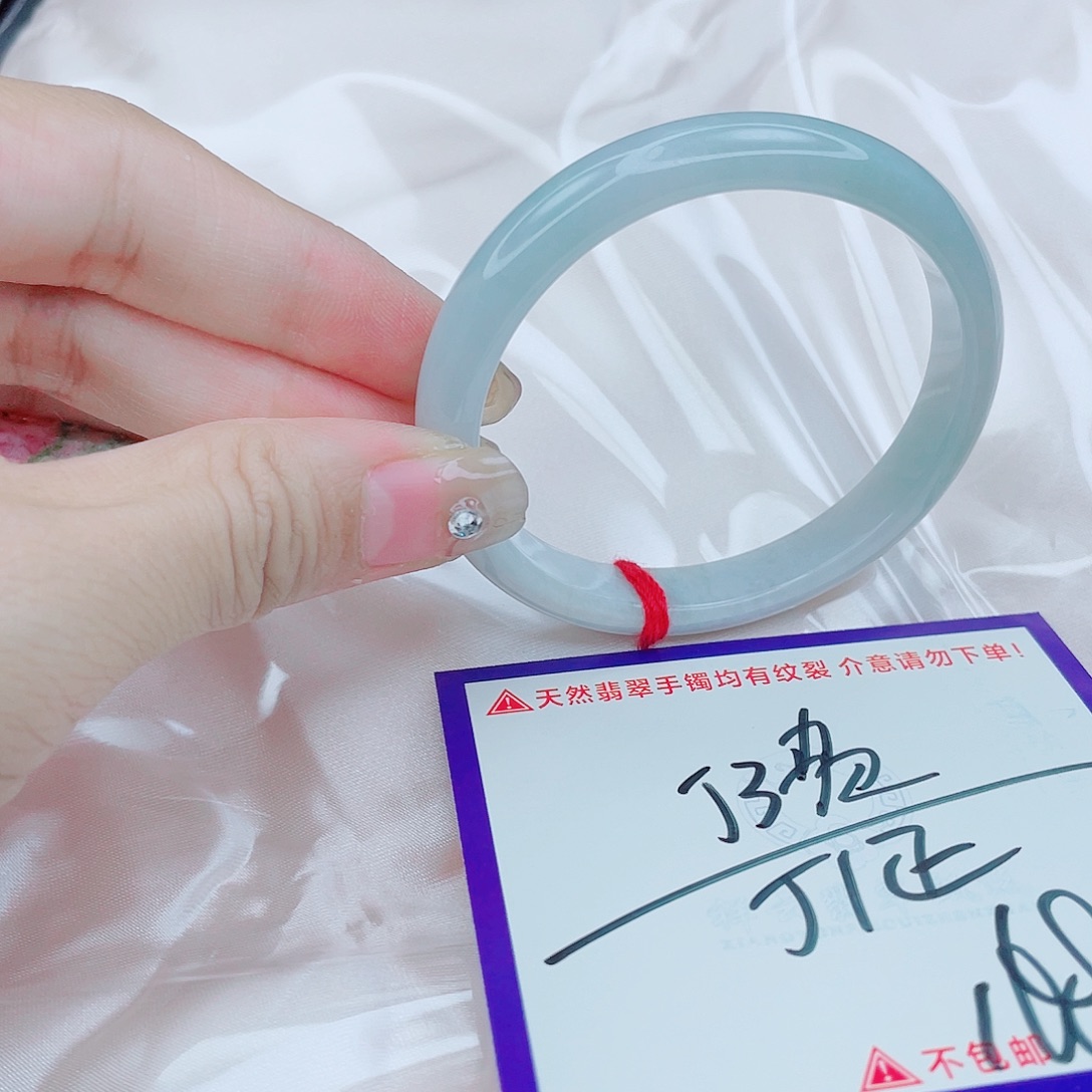 翡翠未镶嵌手镯翡翠