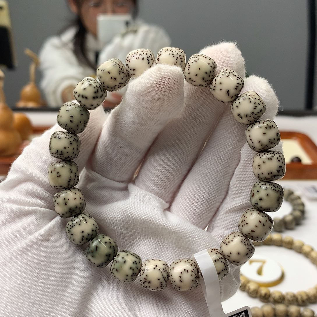 星月菩提手串侧大留白月朗星稀桶珠