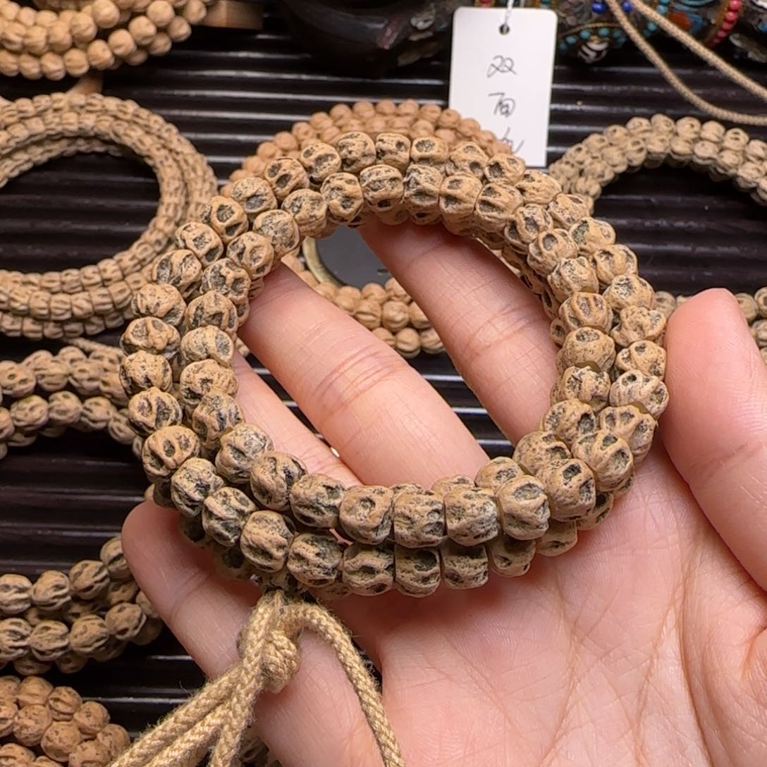 柏香籽/百香籽吊坠吉****有