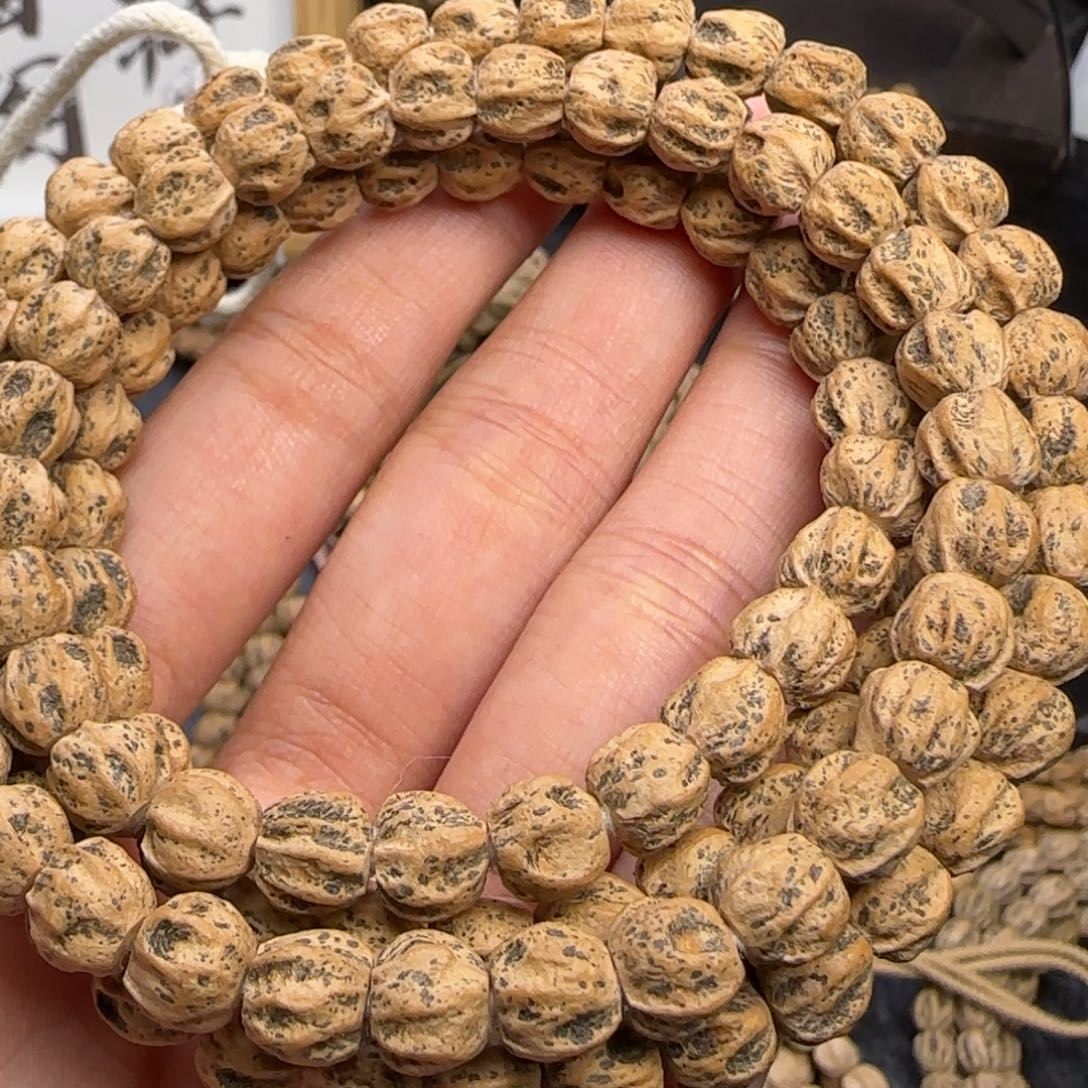 柏香籽/百香籽吊坠余****℡