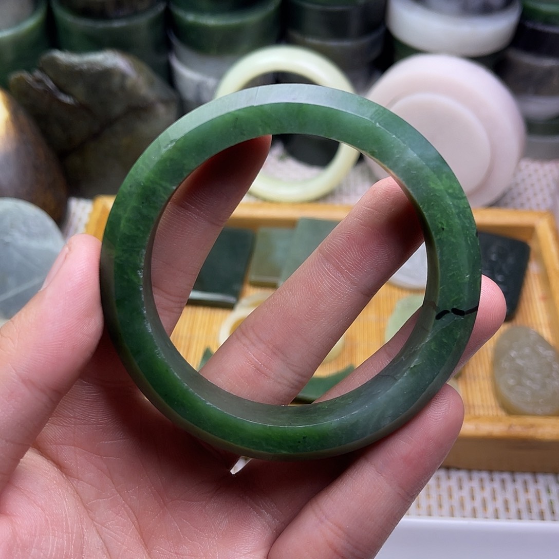 未镶嵌和田玉车挂