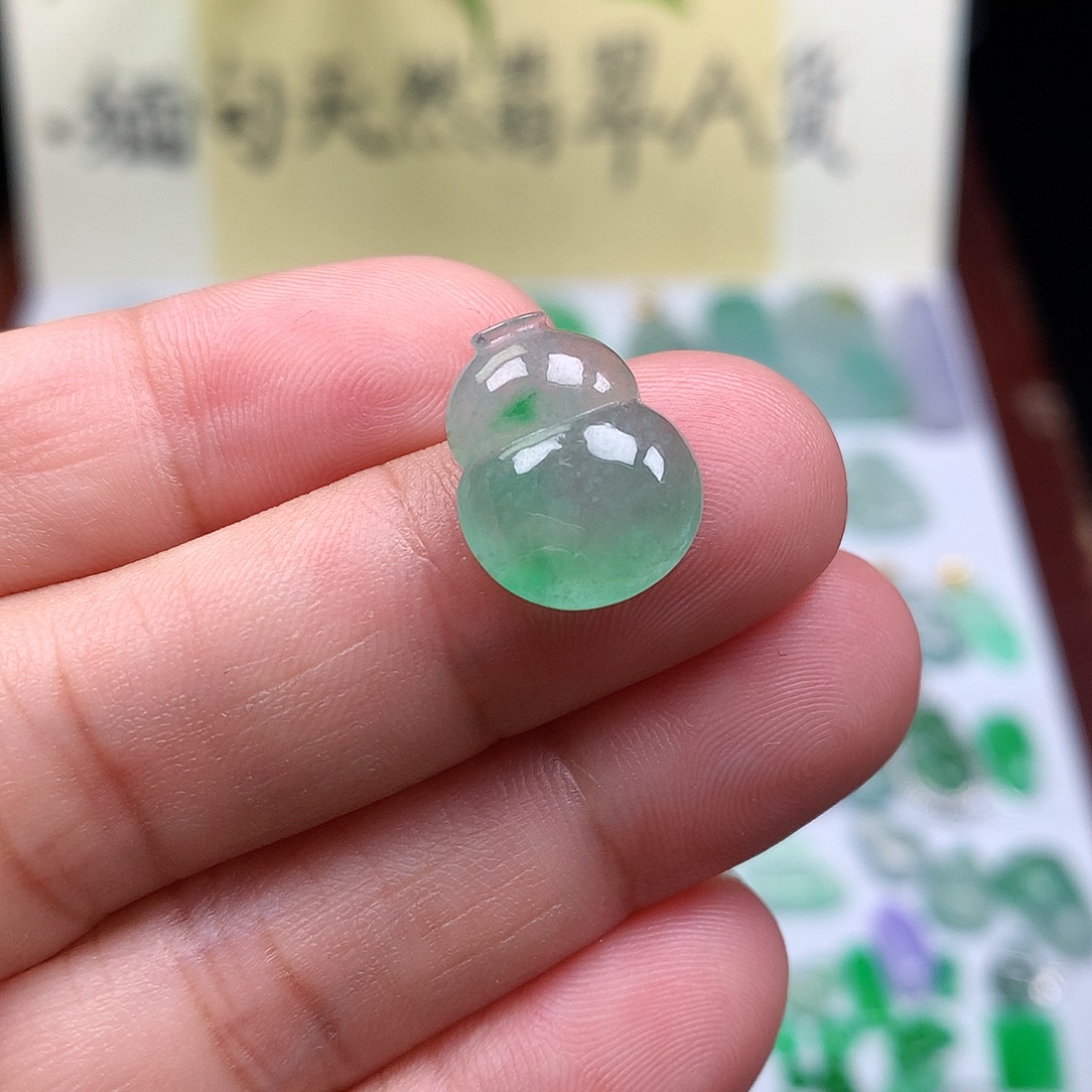 翡翠裸石缅甸天然A货翡翠冰种葫芦