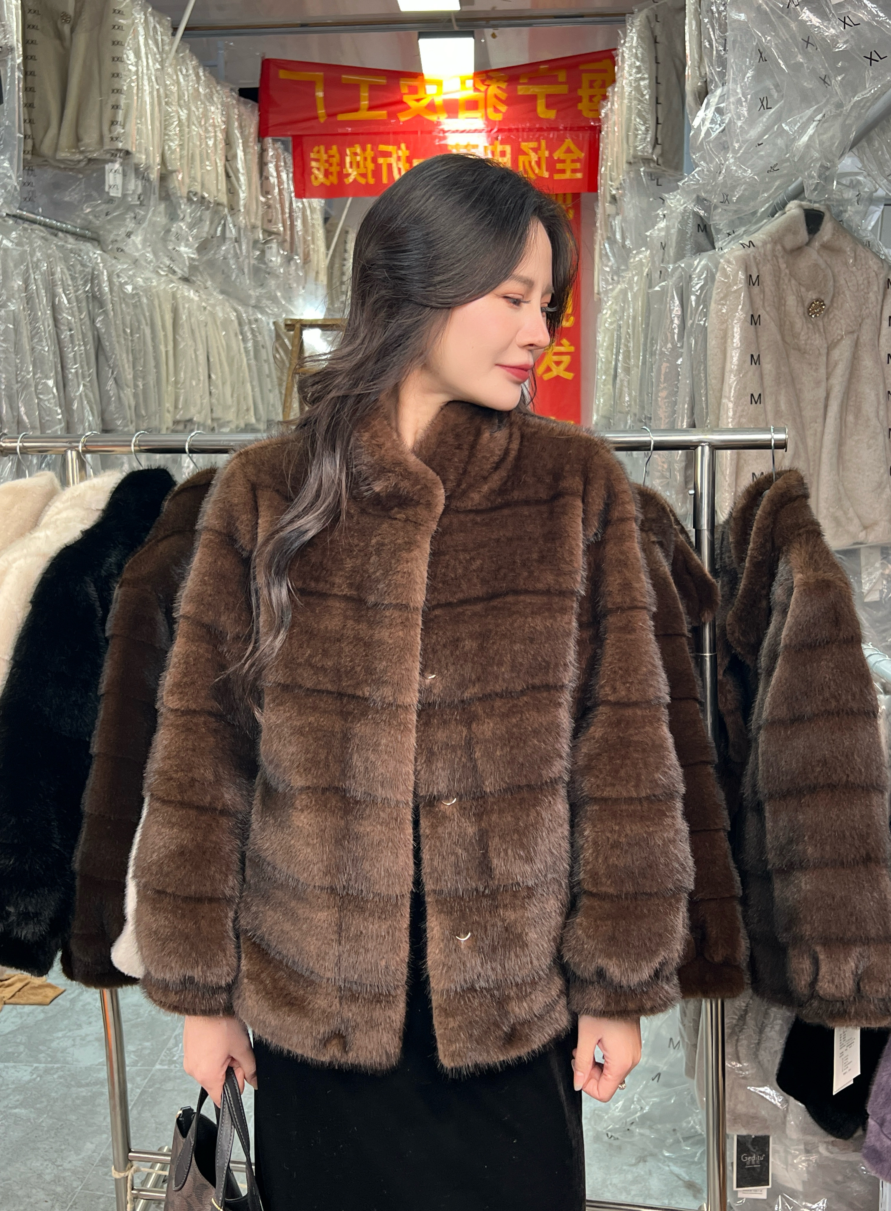 冬季新款轻奢时尚显气质新中式百搭外套 高贵洋气保暖毛外套2025