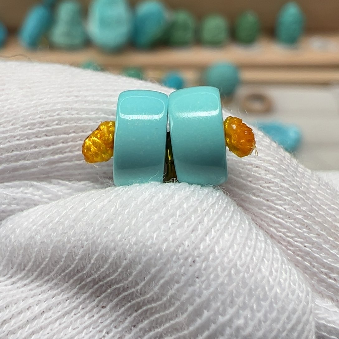 绿松石配饰未镶嵌