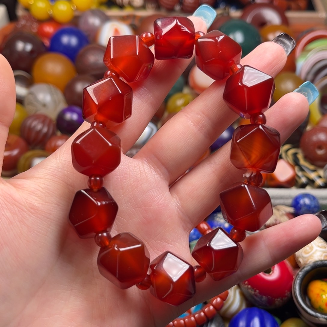 玛瑙/玉髓未镶嵌颈饰